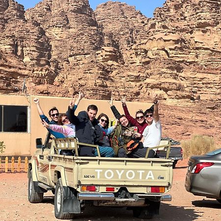 Wadi Rum Sunset Camp エクステリア 写真