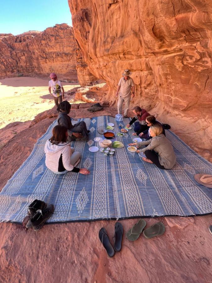 Wadi Rum Sunset Camp エクステリア 写真