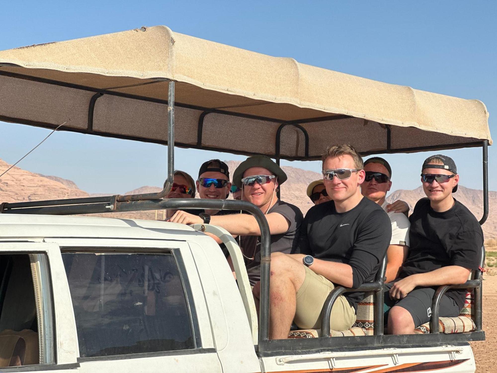 Wadi Rum Sunset Camp エクステリア 写真