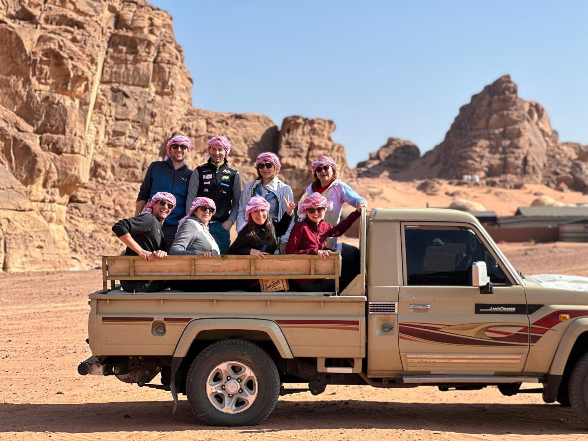 Wadi Rum Sunset Camp エクステリア 写真